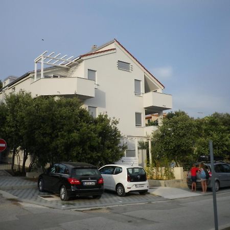 Apartment Lavanda Mandre Exterior foto